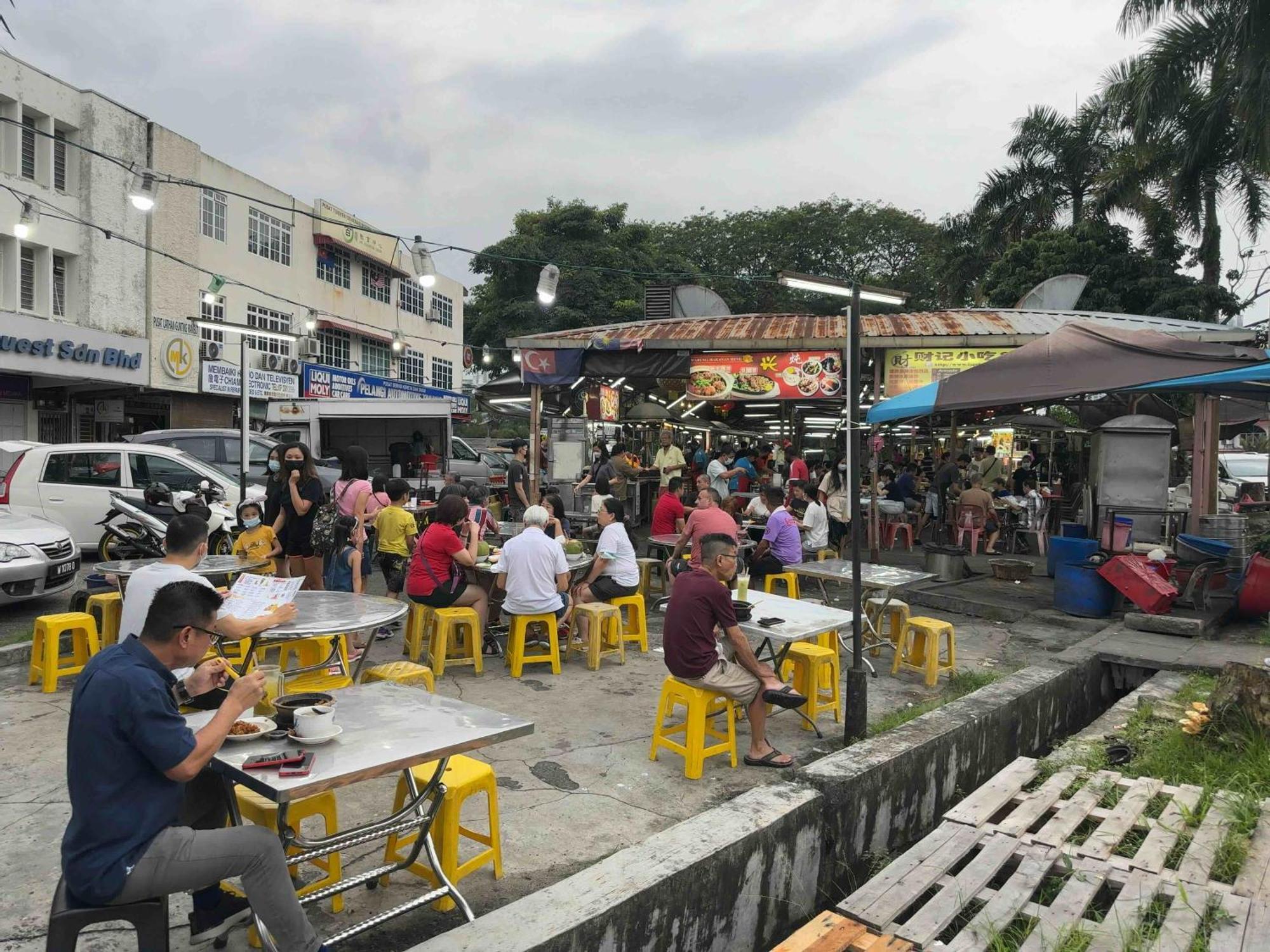 Pelangi Capsule Hostel Johor Bahru Exterior foto